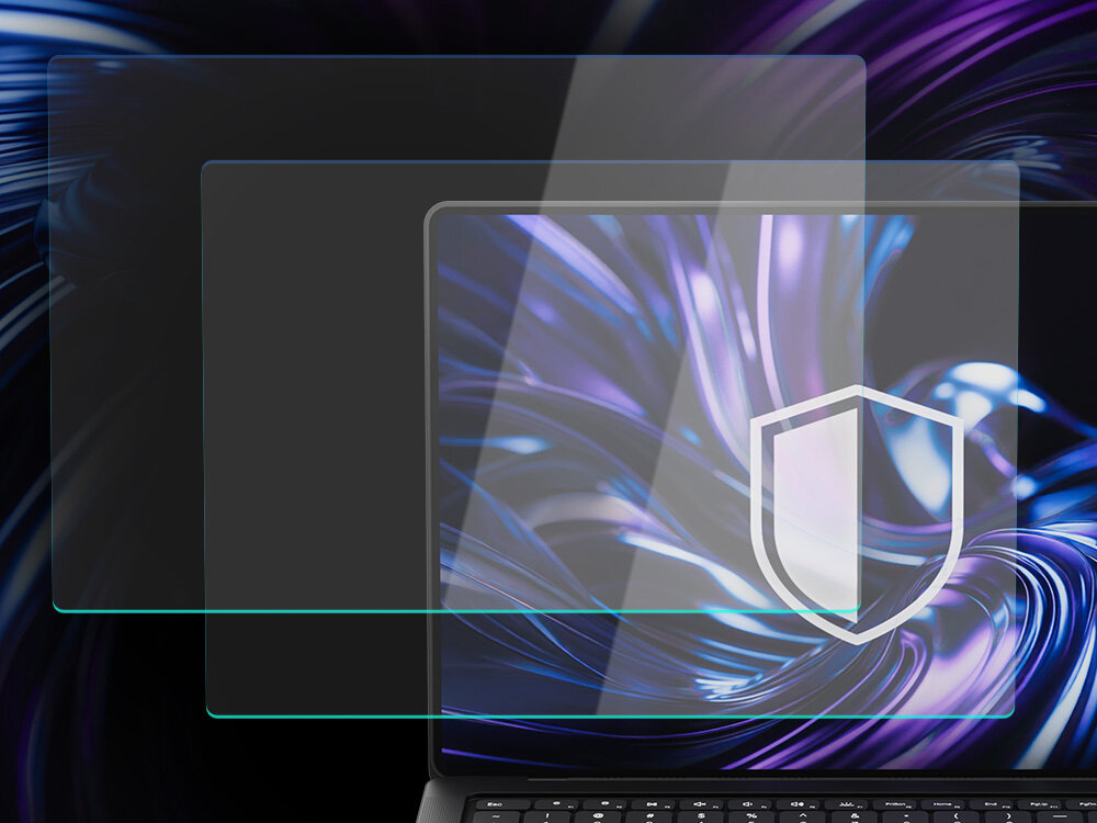 Obraz przedstawia dwa przezroczyste arkusze szkła ochronnego na tle laptopa z kolorowym, abstrakcyjnym wzorem na ekranie. Na jednym z arkuszy widoczna jest ikona tarczy, symbolizująca ochronę.