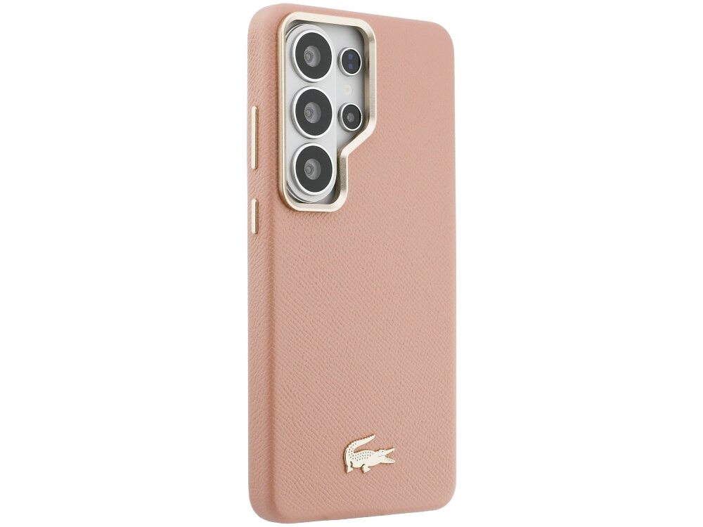 Etui Lacoste Champs Elysees Gold Logo Samsung Galaxy S26 - skóra ekologiczna, złote logo, luksus Plecki etui Lacoste w kolorze pudrowego różu z fakturą typu Saffiano, ukazujące precyzyjne wycięcie na obiektywy aparatu oraz subtelne, złote logo marki w dolnej części.