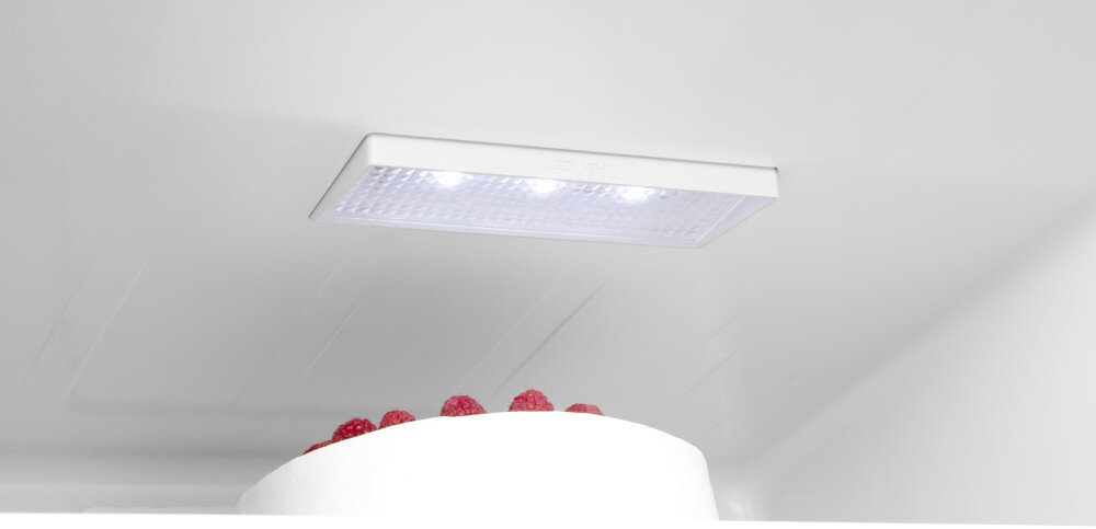 Lodówka HISENSE RB440N4WFE oświetlenie LED oszczędność energii