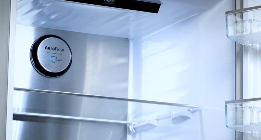 LODÓWKA BEKO B7BCNA295HS2 wizualizacja metalowa tylna ściana powierzchnia metal Wall higiena czystość