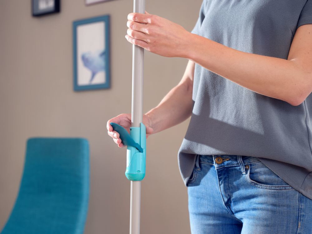 Zestaw z mopem LEIFHEIT Clean Twist Mop Ergo system wirowania wiadro pojemność ciche i bezpieczne odwirowanie Funkcja zatrzymania rotacji  precyzja kontrola dopasowanie podłogi od delikatnych paneli po płytki ceramiczne