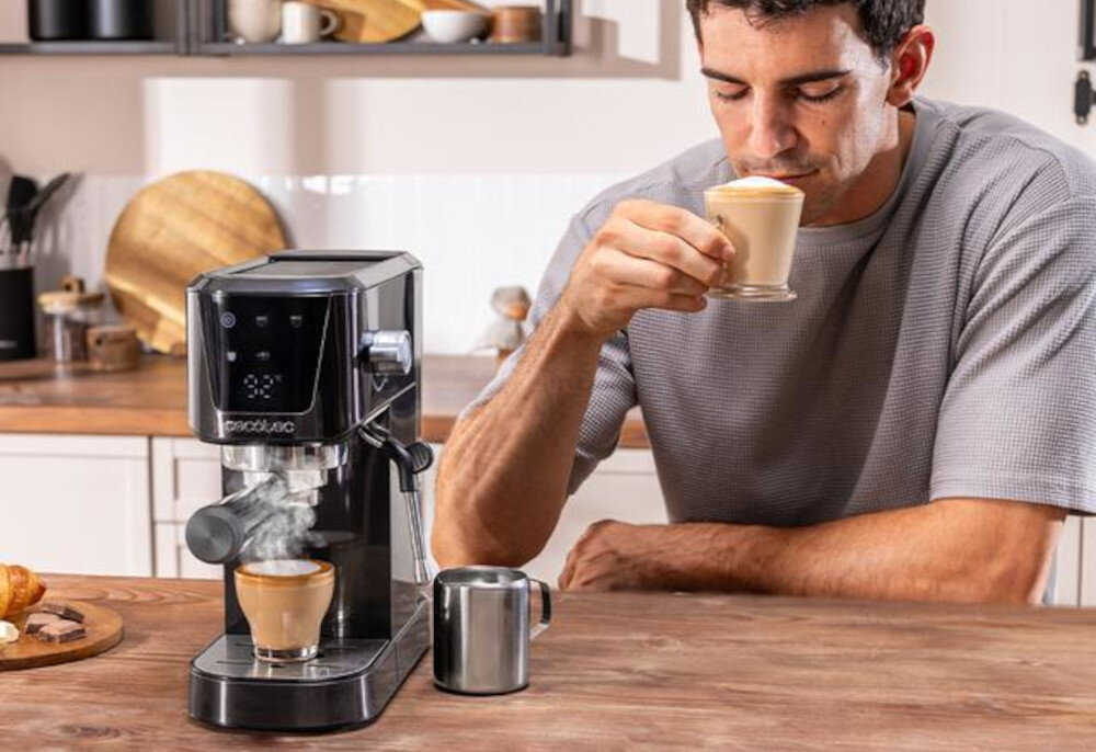 Ekspres CECOTEC Power Espresso 20 Touch wygląd design tło wizualizacja prezentacja Kawa jak z kawiarni w domu