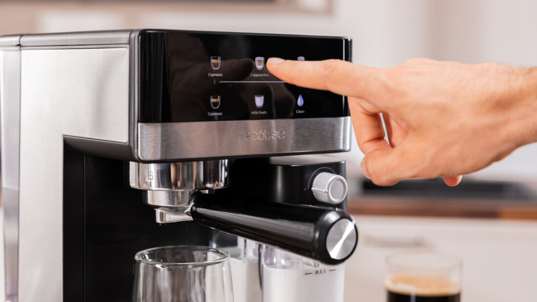 Ekspres CECOTEC Power Espresso 20 Touch Cream Kawa jednym dotknięciem  espresso, cappuccino lub latte za pomocą jednego dotknięcia Intuicyjny panel dotykowy W kilka chwil