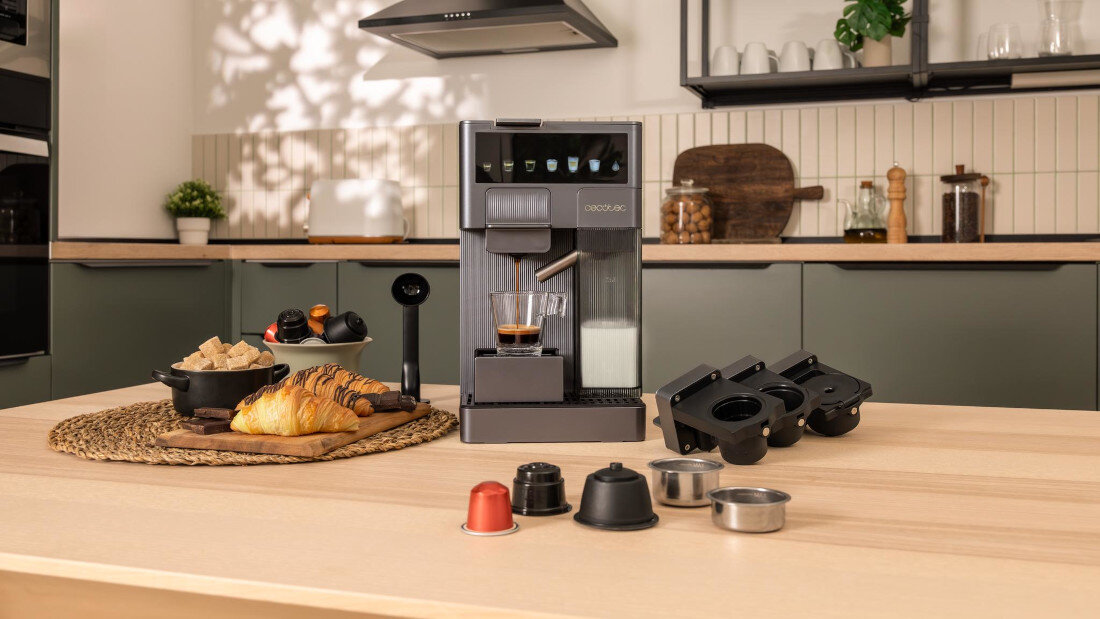 Ekspres CECOTEC Freestyle Grind & Latte Świeżo mielona kawa Stożkowy młynek ze stali nierdzewnej naturalny aromat kawa  Świeżo mielone ziarna napój