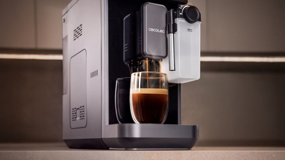 Ekspres CECOTEC Cremmaet Lungo Latte Intensywny aromat kawy ednostka przetwarzająca 20 g bogaty i wyrazisty smak w espresso czy lungo