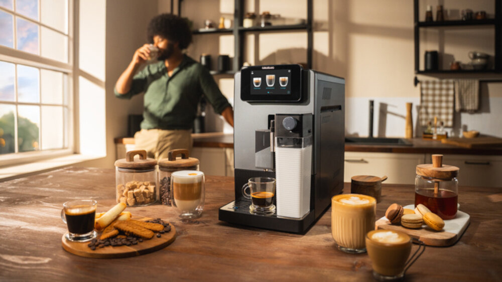 Ekspres CECOTEC Cremmaet Latte Touch Intuicyjna obsługa ekranu 4,3-calowy ekran TFT Przejrzysty interfejs  nawigacja modyfikacja ustawienia