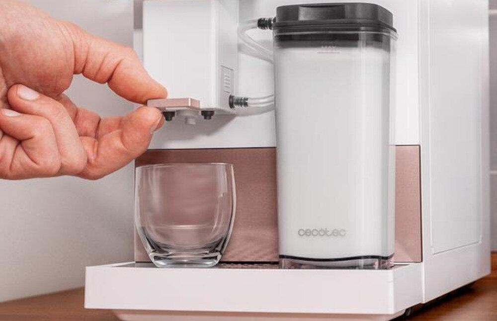 Ekspres CECOTEC Cremmaet Compactccino Connected White Rose Opcja kawy na zimno Funkcja przygotowania kawy mrożonej Regulowana wylewka do 14 cm Zbiornik na wodę o pojemności