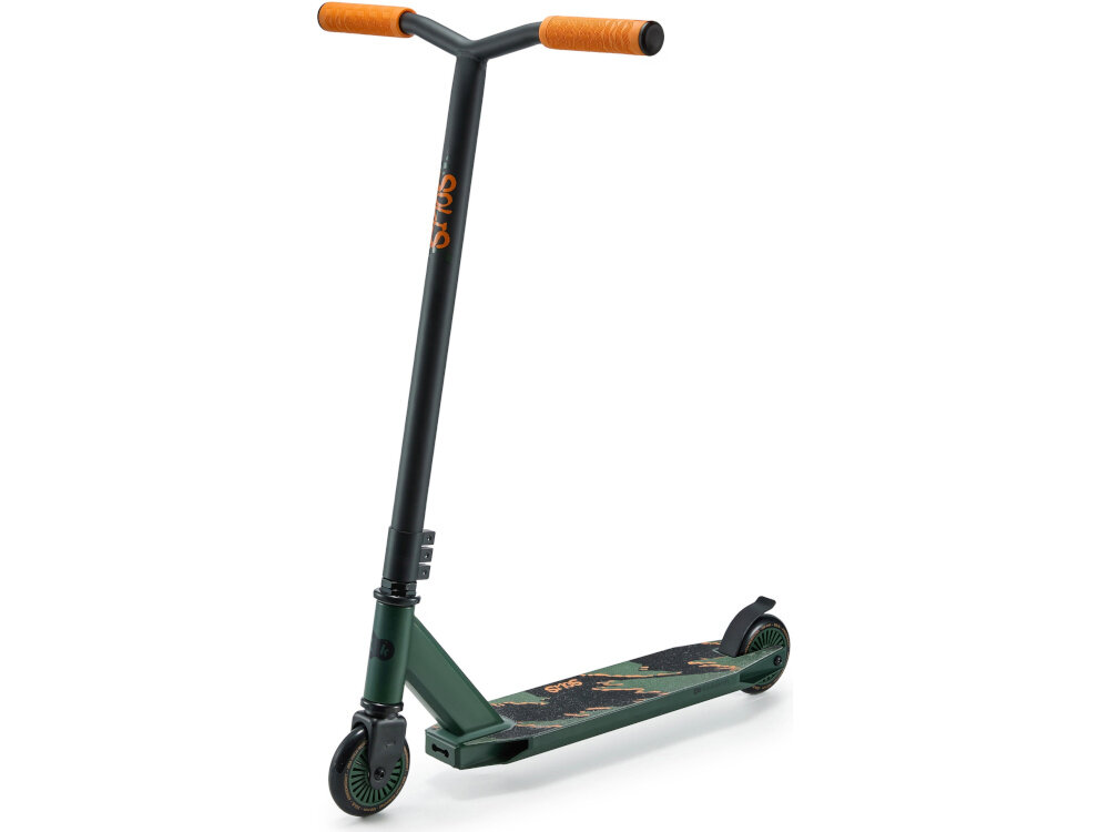 Hulajnoga wyczynowa KINDERKRAFT Solis Zielony hulajnoga na białym tle widoczna od przodu pod skosem do jazdy rekreacyjnej i treningów trików rozwijanie koordynacji, refleksu i siły mięśni aktywna forma spędzania czasu wspiera codzienny ruch zachęca do wychodzenia na świeże powietrze
