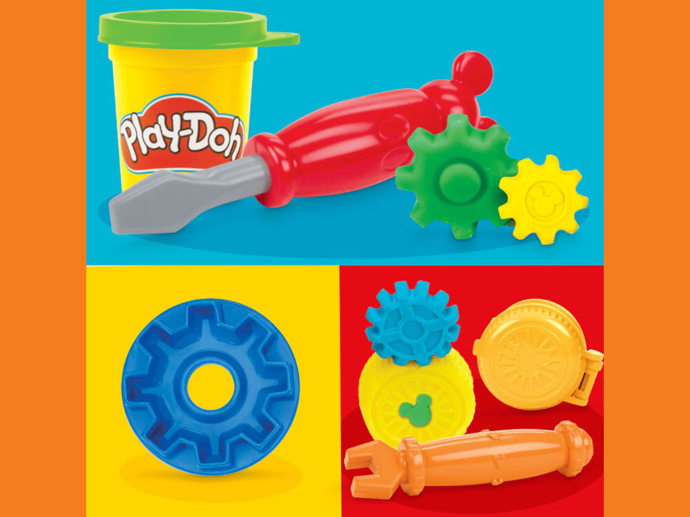 Ciastolina PLAY-DOH Disney Junior Mickey Mouse Przenośny garaż Kolaż przedstawiający akcesoria z zestawu Play-Doh Mickey Mouse: plastikowy czerwony śrubokręt, pomarańczowy klucz płaski, niebieską foremkę koło zębate oraz żółtą prasę do masy plastycznej z motywem Disneya.
