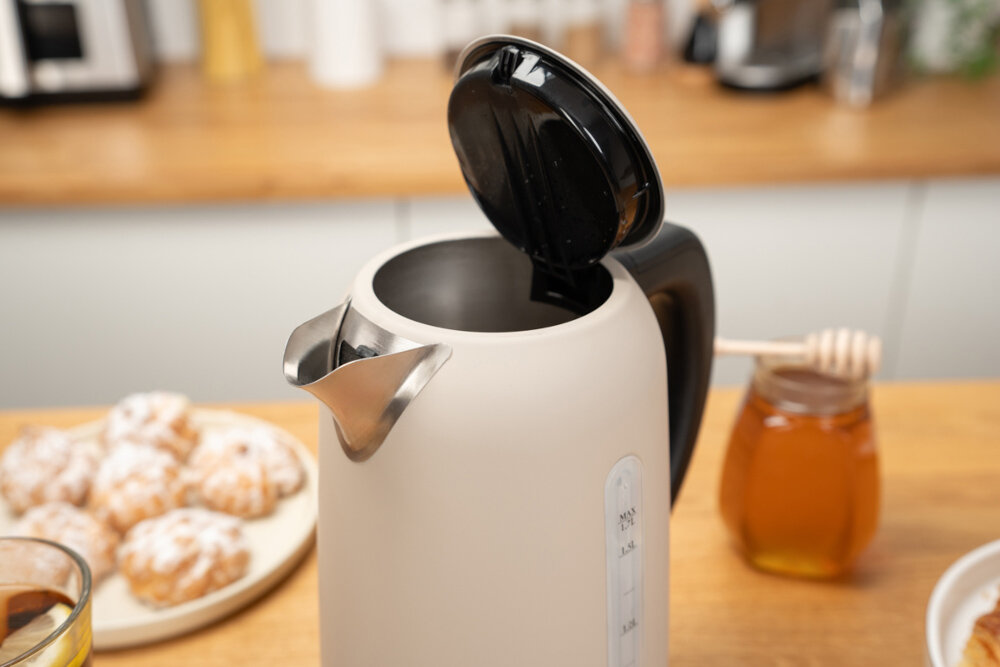 Czajnik ZELMER ZCK7956E Elegant Line Na lata Wykonany ze stali nierdzewnej Matowa, aksamitna powierzchnia Velvet Touch elegancki wygląd i komfort dotyku