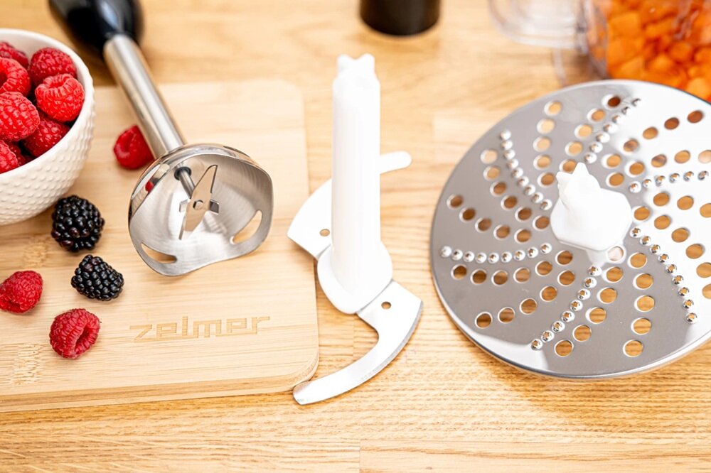 Blender ZELMER ZHB4600 QubeMaster 4 ostrza ze stali nerdzewnej, rozdrabnianie składników, stal nierdzewna