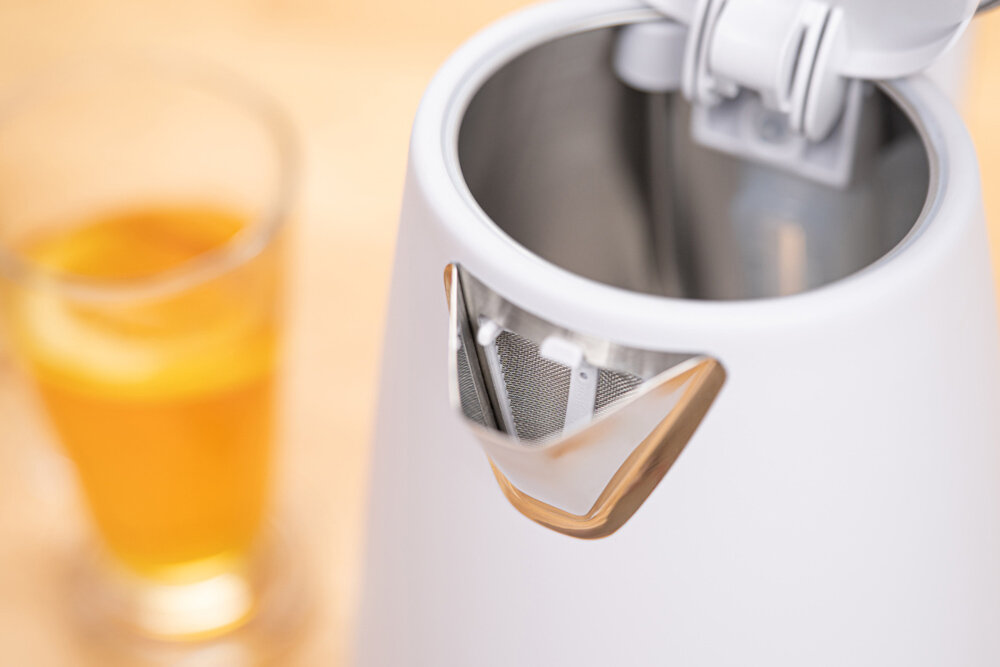 Czajnik ZELMER ZCK7956E Elegant Line Łatwe czyszczenie Wyjmowany filtr siatkowy Gładkie wnętrze i ukryty element grzejny higieniczne, komfortowe i bezproblemowe