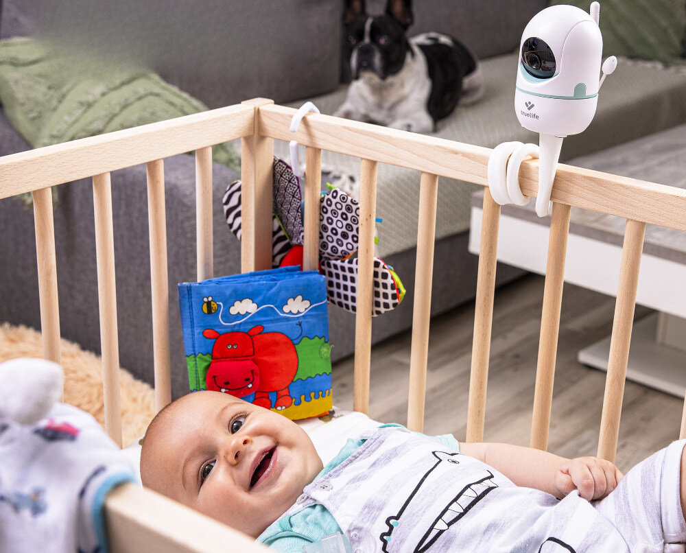 Niania elektroniczna TRUELIFE NannyCam R4i Kontrola temperatury Czujnik temperatury Informacja wyświetlana na ekranie Funkcja przypomnień o karmieniu lub podaniu leków