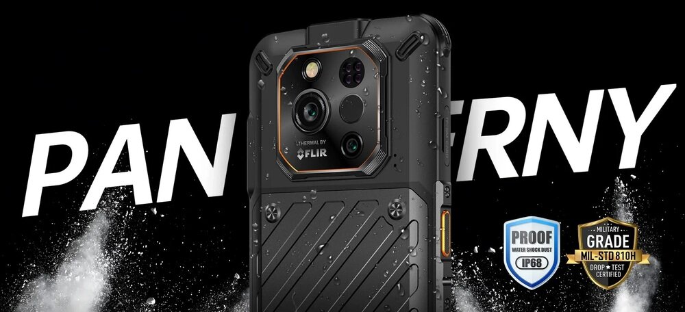 Obraz przedstawia smartfon z wytrzymałą obudową, na której widoczne są krople wody. Obok telefonu znajdują się oznaczenia \'PROOF IP68\' oraz \'MILITARY GRADE MIL-STD 810H DROP TEST CERTIFIED\'.