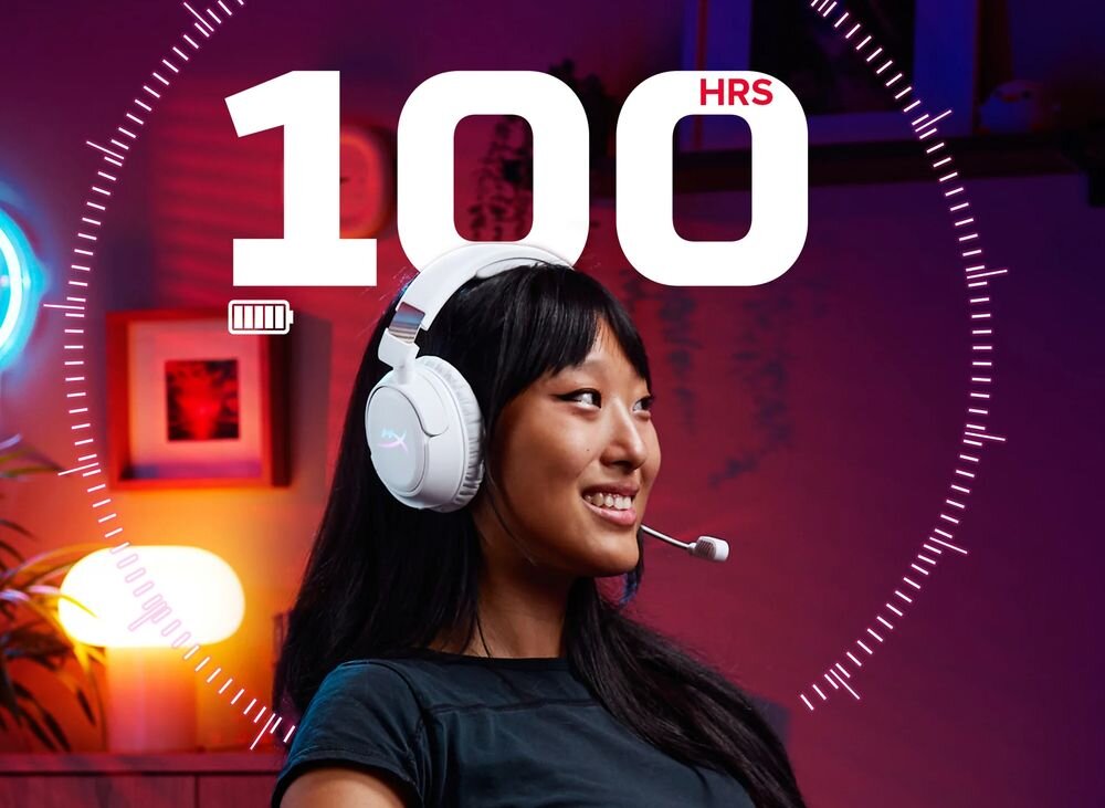 Słuchawki HYPERX Cloud Flight 2 długi czas pracy 100 godzin bateria Bluetooth 150 godzin, osoba z założonymi słuchawkami