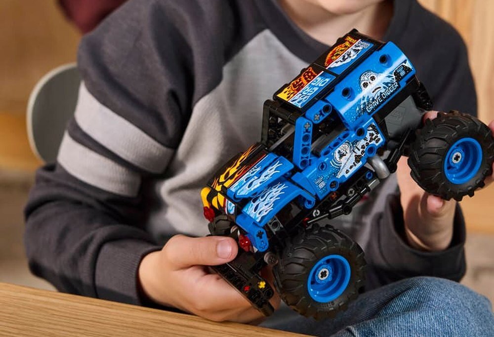 LEGO 42219 Technic Monster Jam Grave Digger prezent inżynieria mechanizmy