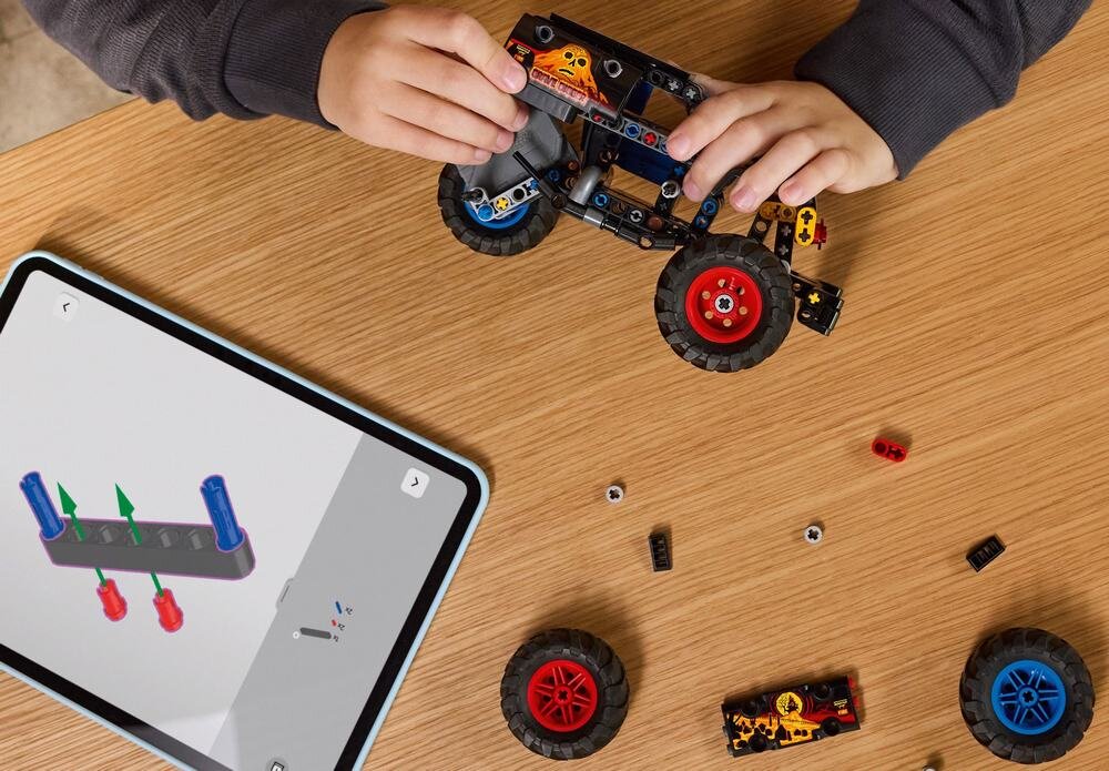 LEGO 42219 Technic Monster Jam Grave Digger  zdolności manualne rozwój dziecka koordynacja umiejętności wyobraźnia 
 