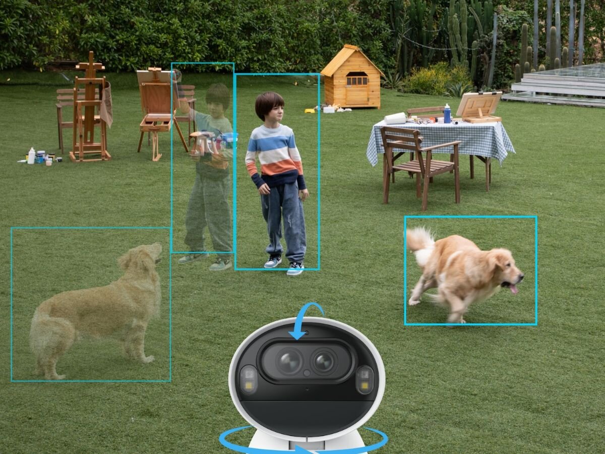 Kamera REOLINK Argus Series B730 - Automatyczny zoom i śledzenie, obraz kamery z podwórka, dziecko bawiące się z psem