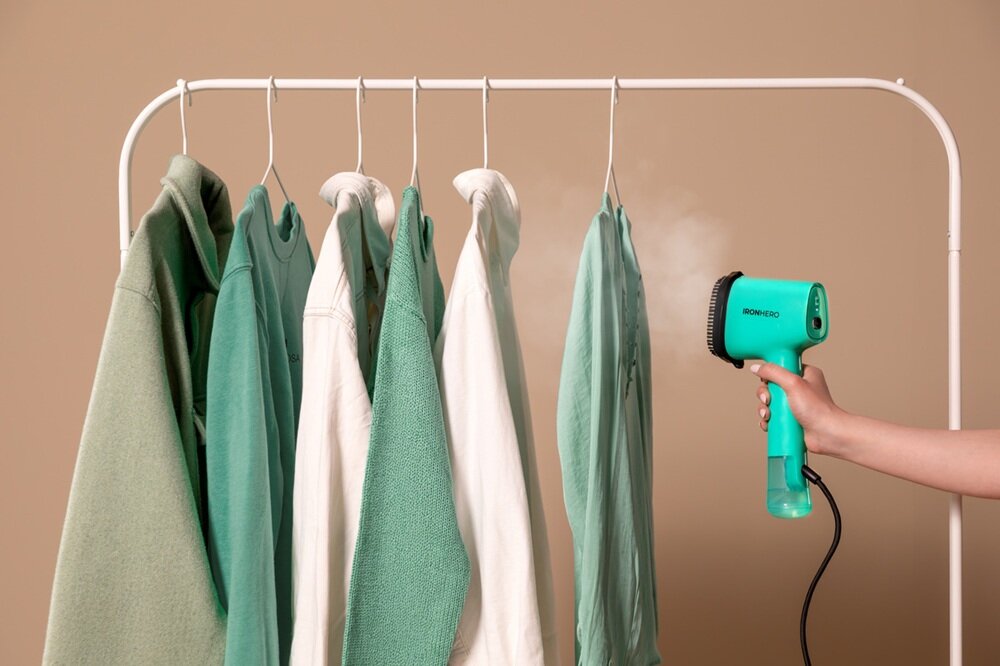 Parownica do ubrań Steamer CECOTEC IronHero V-1500 Essential Zielony kv początek opisu