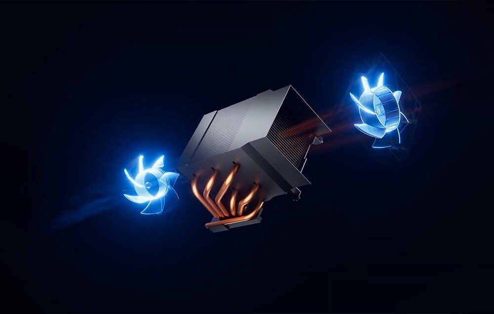 Komputer MINISFORUM MS-02 Radiator z miedzianymi ciepłowodami i dwoma podświetlanymi wentylatorami na ciemnym tle