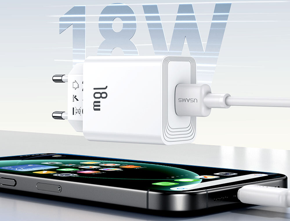 Na obrazie widoczna jest biała ładowarka sieciowa z napisem \'18W\' oraz logo \'USAMS\', podłączona do smartfona. W tle znajduje się duży napis \'18W\'.