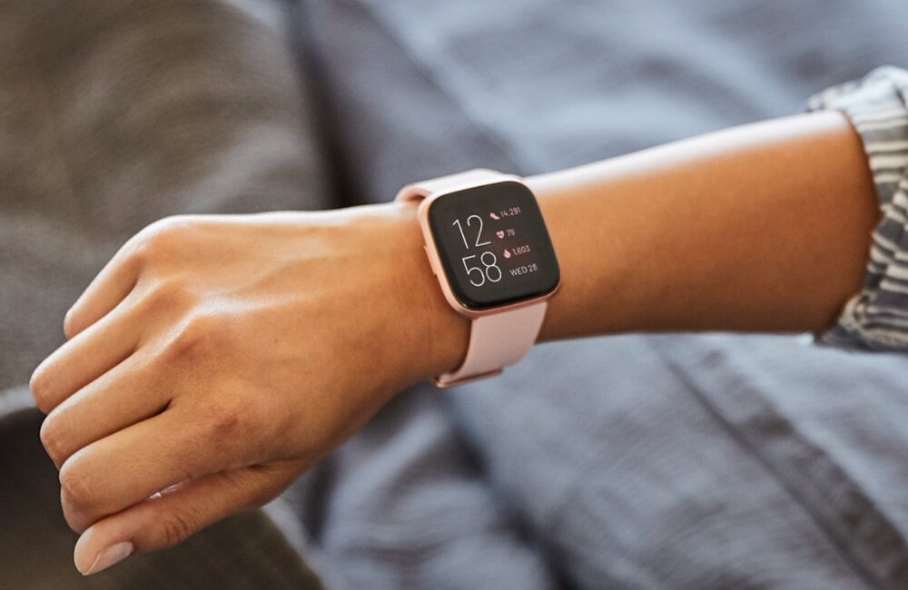 SMARTWATCH FITBIT VERSA 2 pomiar tętna monitor snu