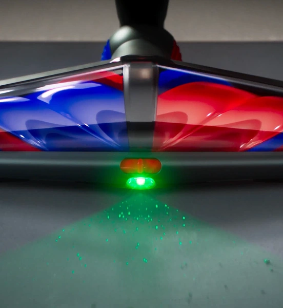 Widok głowicy odkurzacza automatycznie dostosowujący siłę ssania