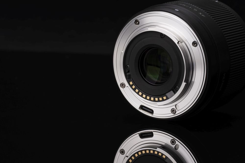 VILTROX AF 35 mm f-1.7 Air lekka konstrukcja 170 g mocowanie filtr 52 mm
