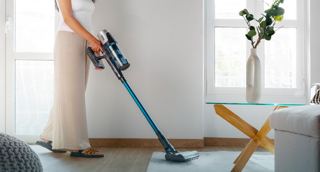 Odkurzacz CECOTEC Conga Rockstar RS50 Skuteczność na dywanach Ciśnienie ssania  w gęstych dywanach i wykładzinach  Tryby Medium i Turbo usuniesz piasek, sierść i okruchy