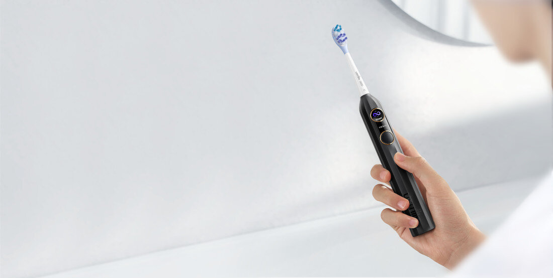 Szczoteczka soniczna USMILE Y10 Czarny Siła dokładnego czyszczenia do 38 000 wibracji na minutę usuwa osad i resztki jedzenia świeży oddech i czyste zęby