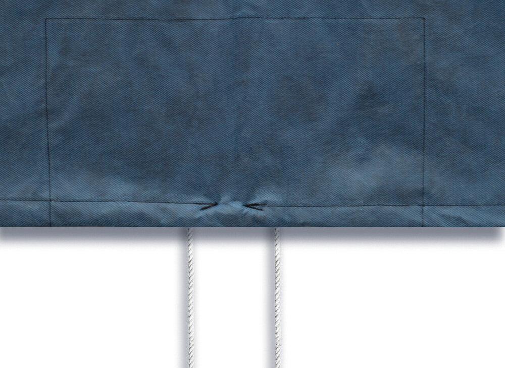 Pokrowiec na samochód CARPASSION Premium 100104 (rozmiar XL) zbliżenie na materiał i linki miękka delikatna podszewka nie rysuje lakieru chroni każdy detal karoserii