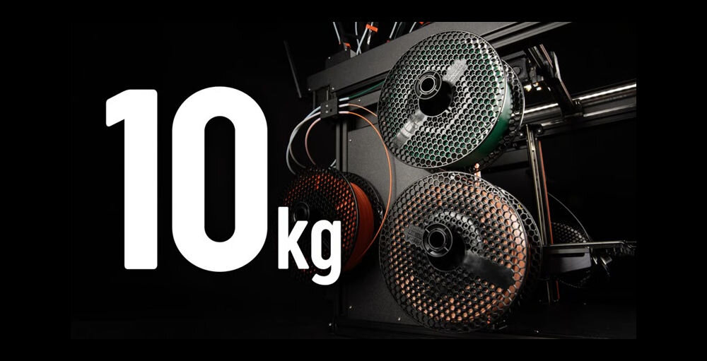 Drukarka 3D PRUSA XL Wi-Fi, LAN (5 Głowic) pokazane szpule zamontowane na drukarce napis 10 kg  Spool Join, ciągłość druku, wykorzystanie resztek