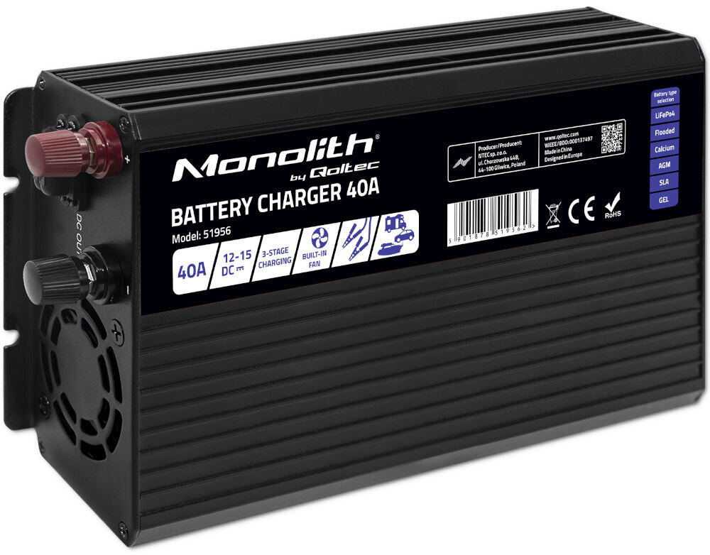 Inteligentna ładowarka QOLTEC Monolith 51956 do akumulatorów LIFEPO4 AGM GEL SLA 40A 12V , wsparcie, możliwośći, potrzeba, spokój, na białym tle ładowarka pionowo frontem lewo skos