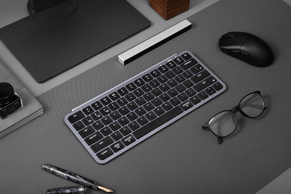 Keychron B1 Pro 2,4 GHz z odświeżaniem 1000 Hz Bluetooth 5.1  (do 3 urządzeń)  USB-C kabla USB-C/USB-A urządzeniami mobilnymi odbiornik USB-A