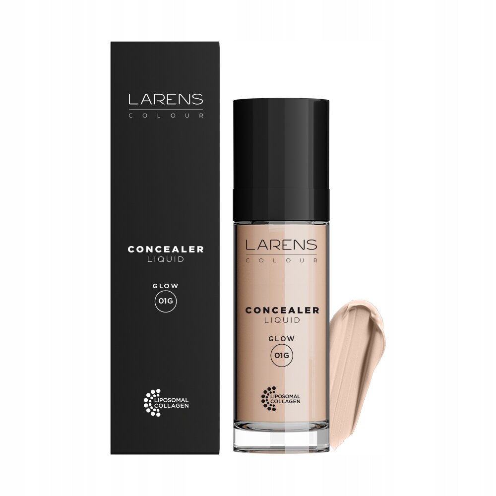 Na obrazie widoczny jest produkt kosmetyczny w postaci płynnego korektora w szklanej butelce z czarną nakrętką oraz czarne opakowanie z napisem \'LARENS COLOUR CONCEALER LIQUID GLOW 01G\'. Obok znajduje się próbka koloru produktu w odcieniu beżowym.