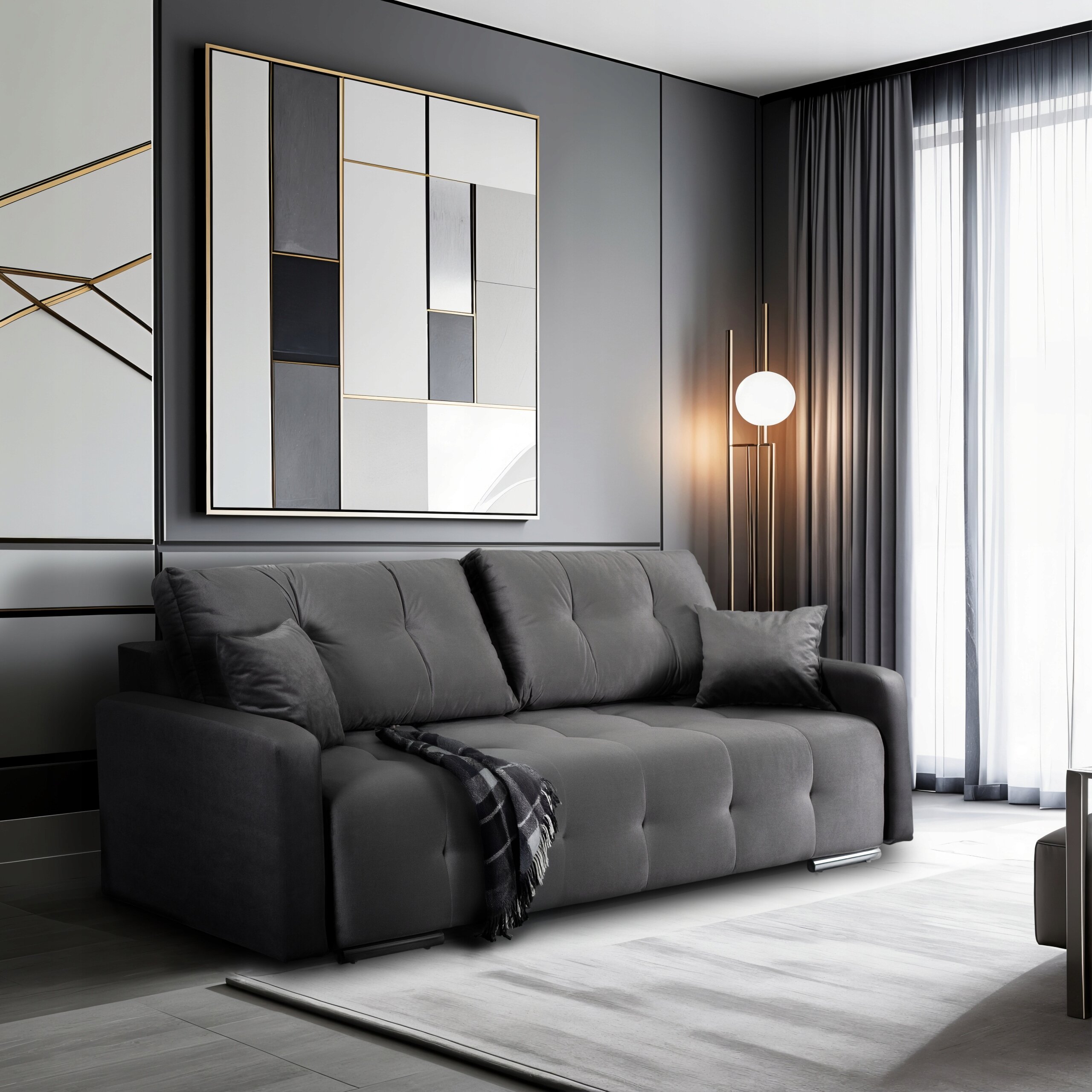 Szara sofa rozkładana z funkcją spania znajduje się w eleganckim wnętrzu z ciemnymi zasłonami i nowoczesnym obrazem na ścianie. Obok sofy stoi lampa podłogowa z okrągłym kloszem.