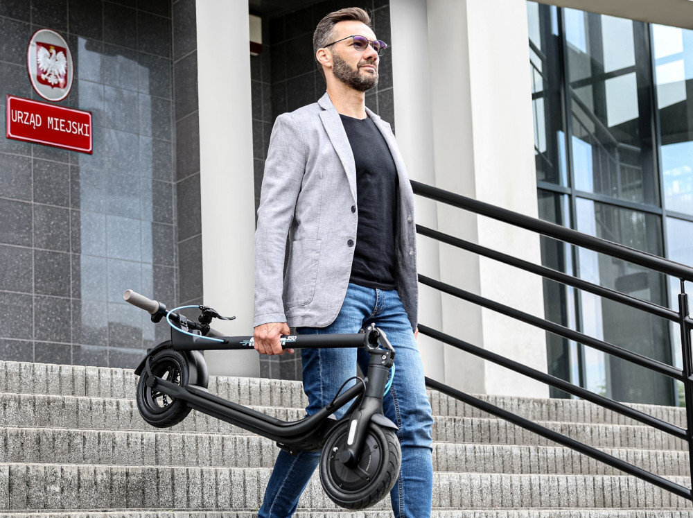 Hulajnoga elektryczna NEVIQ Horizon 350 38km 350W 10 Czarny ekologiczna mobilnosc moc wygoda zaawansowane funkcje