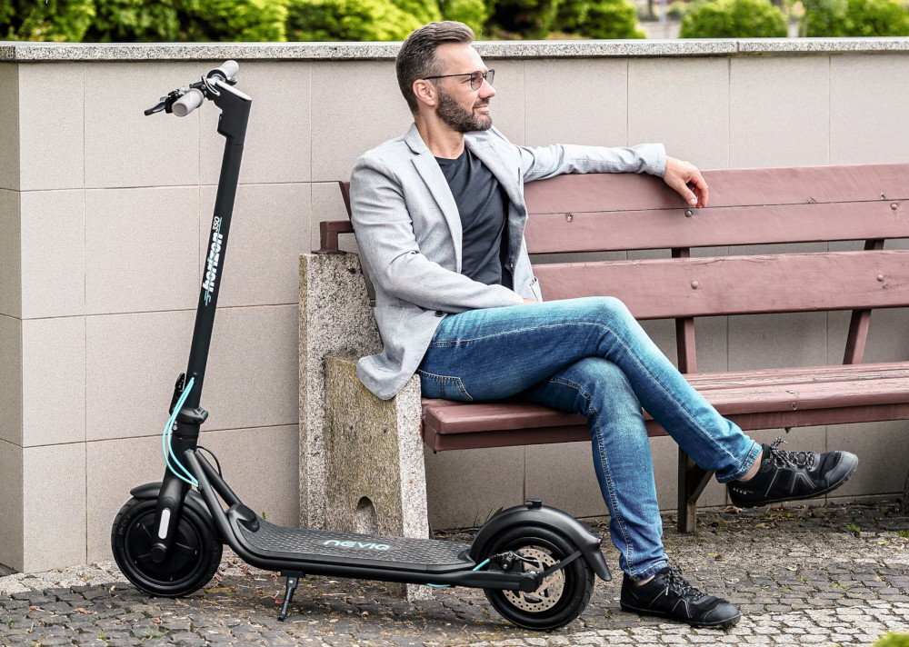 Hulajnoga elektryczna NEVIQ Horizon 350 38km 350W 10 Czarny skladana stopka