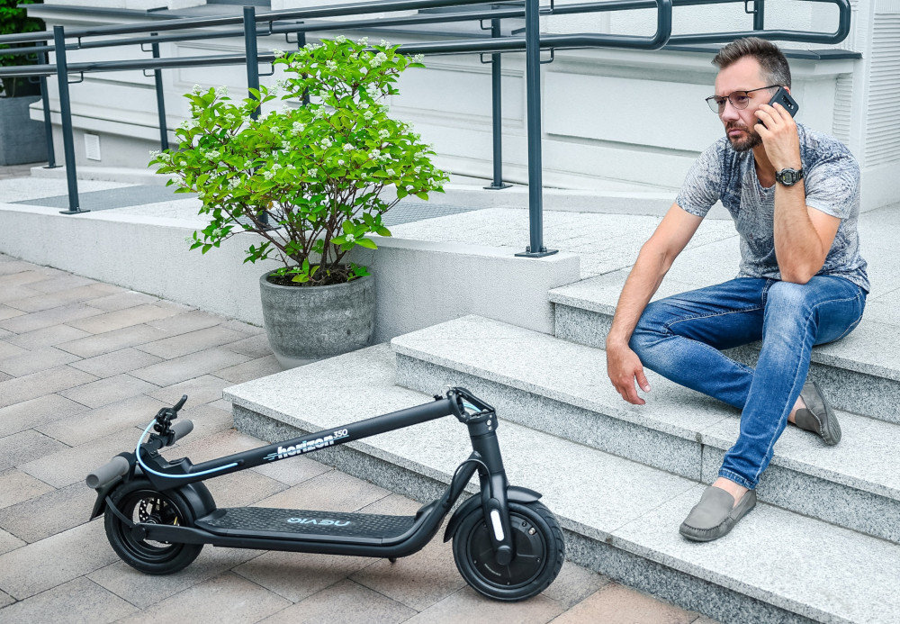 Hulajnoga elektryczna NEVIQ Horizon 350 38km 350W 10 Czarny aplikacja Tuya Smart Bluetooth Android iOS