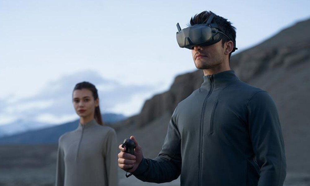 Dron DJI Neo Motion Fly More Combo kontroler sterowanie zwrotność obsługa