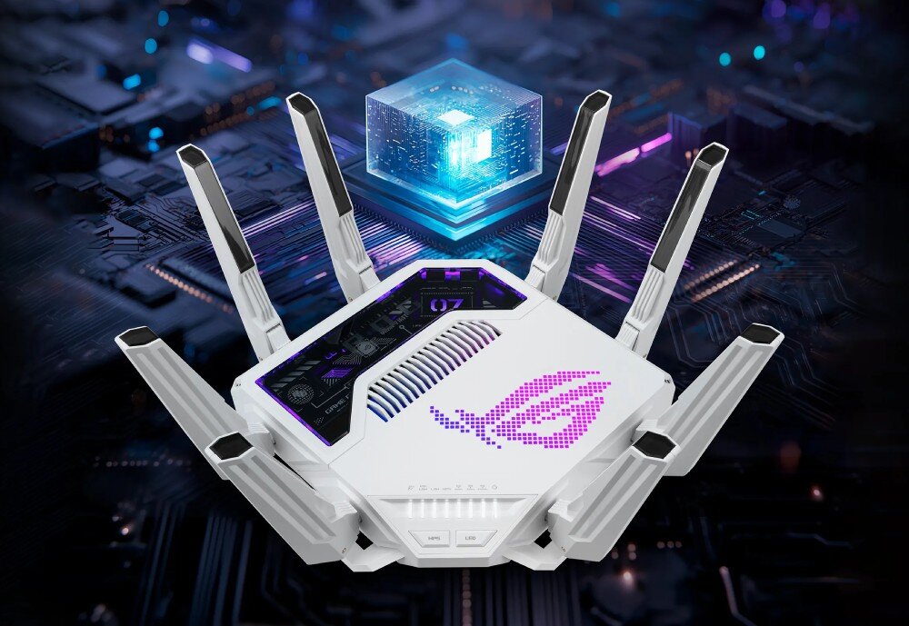 Router ASUS ROG Rapture GT-BE19000AI biały router o futurystycznym kształcie z ośmioma antenami ustawionymi pionowo na tle grafiki przedstawiającej procesory i układy scalone z niebieskim świecącym sześcianem powyżej, opis