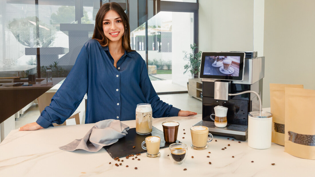 Ekspres CECOTEC Cremmaet Tempo wygląd design prezentacja wizualizacja Kawa w zasięgu ręki