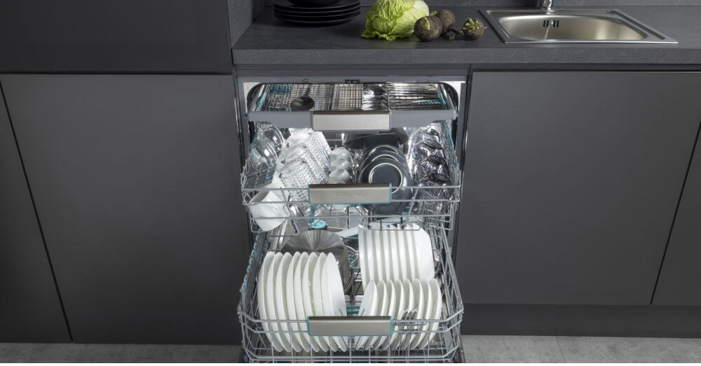 ZMYWARKA HISENSE HV673D64 pojemne wnętrze 3 regulowane kosze 16 kompletów naczyń