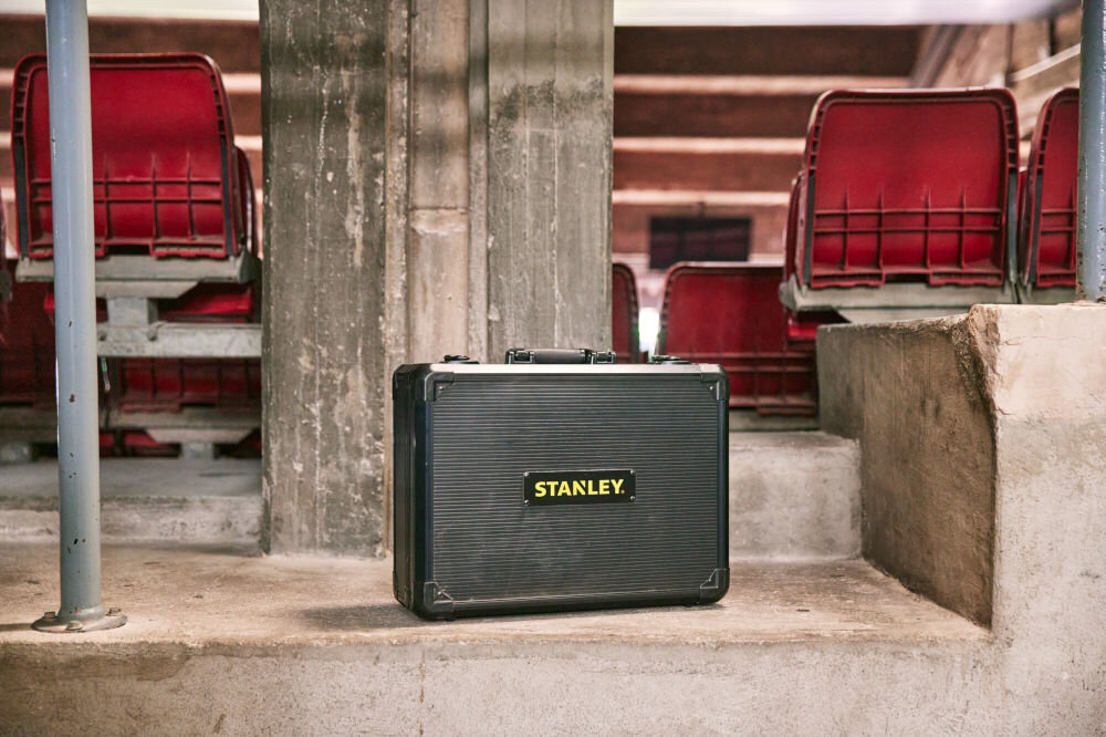 Zestaw narzędzi STANLEY STMT98109-1 (142 elementów) Walizka aluminiowa STANLEY marka trwałość funkcjonalność narzędzia