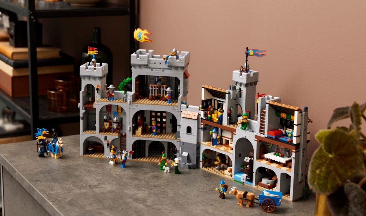 LEGO Icons Zamek rycerzy herbu Lew 10305 Kreatywne spędzanie czasu