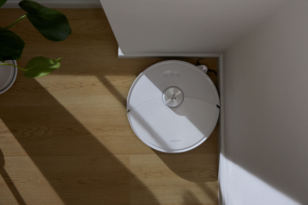 Robot sprzątający ROBOROCK S8 MaxV Ultra R02 z przyłączem wody flexiarm automatyczne wysuwanie po wykryciu narożników i obszarów pod meblami dokładne sprzątanie trudno dostępnych miejsc dom zawsze bedzie czysty 