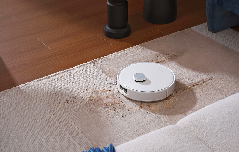 Robot sprzątający ROBOROCK Qrevo Curv Biały Precyzyjne odkurzanie siła ssania zabrudzenia szczeliny twarde podłogi DuoDivide FlexiArm kurz włosy okruszki sprzątanie