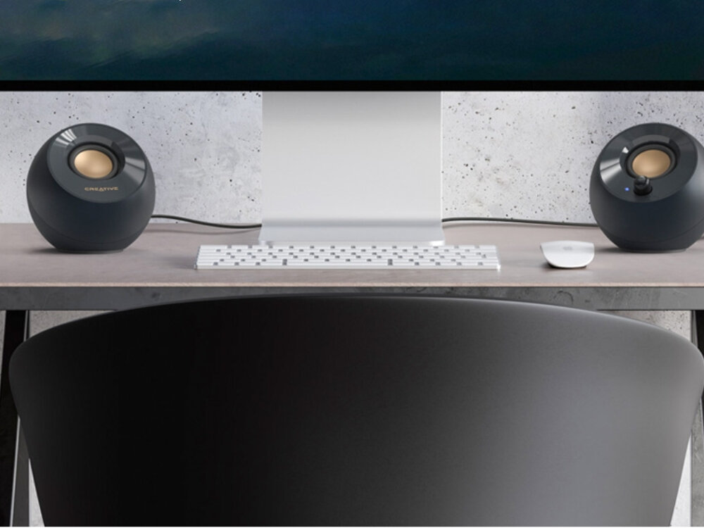 Głośniki CREATIVE Pebble V2 2.0, głośniki na biurku obok komputera plug nad play usb-c 3,5 mm aux high gain głośność intensywność brzmienia