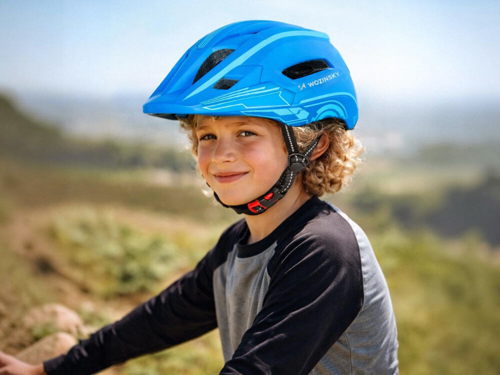 Kask rowerowy WOZINSKY HT-27N Niebieski Full Face dla Dzieci z odkręcaną szczęką i lampką (rozmiar uniwersalny), poliwęglan, eps, absorpcja, bezpieczeństwo, Chłopczyk z w kasku z odpiętą szczęką
