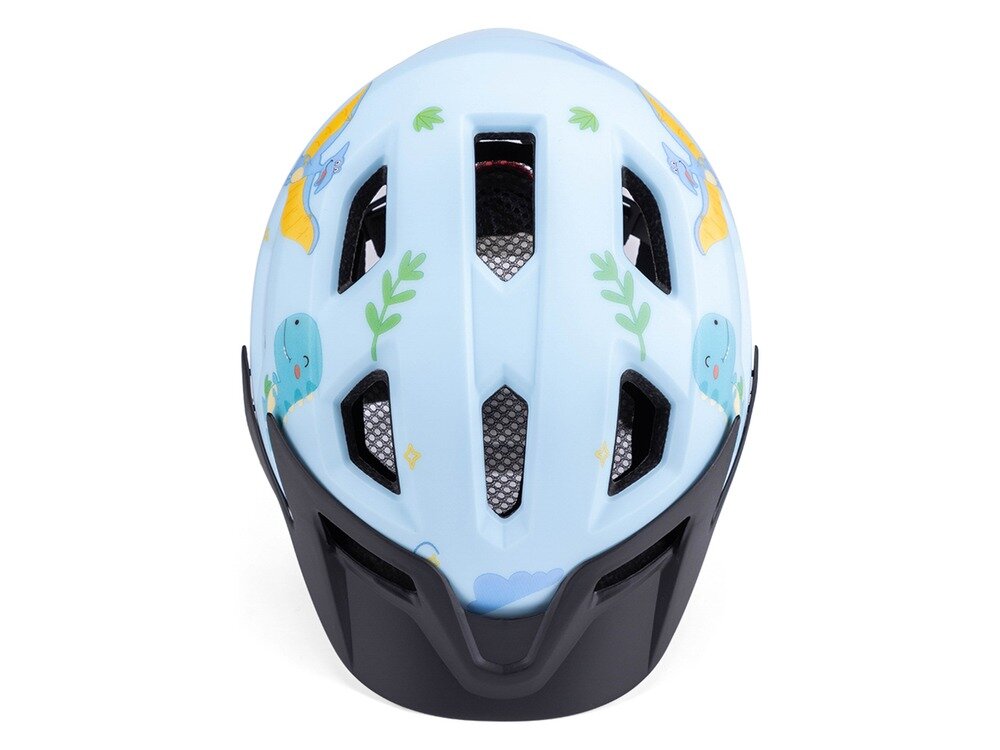 Jasnoniebieski kask rowerowy z kolorowymi grafikami przedstawiającymi rośliny i zwierzęta. Kask posiada otwory wentylacyjne z czarną siatką ochronną.